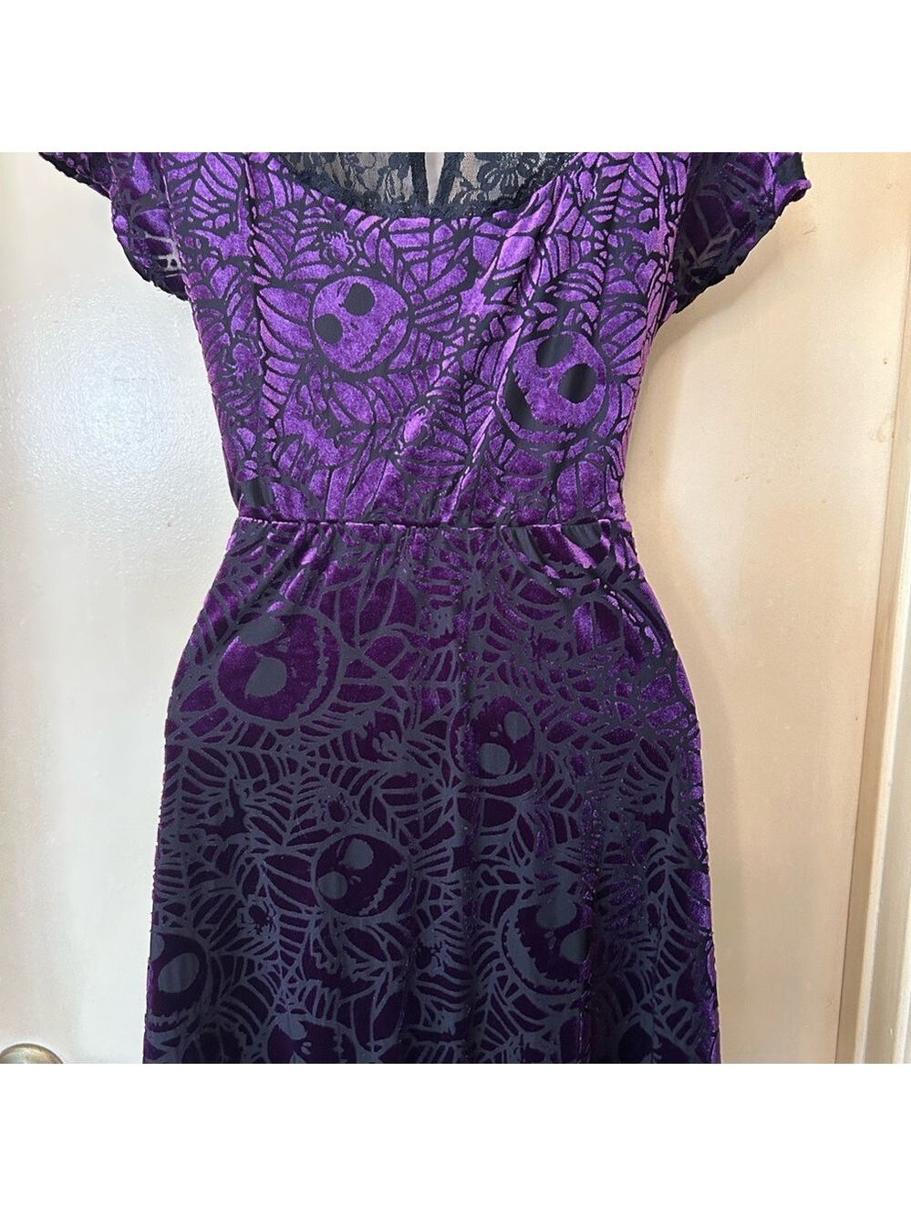 Disney Nightmare Before Christmas Purple Velvet Dress with Black Lace Detail M - Picture 11 of 13